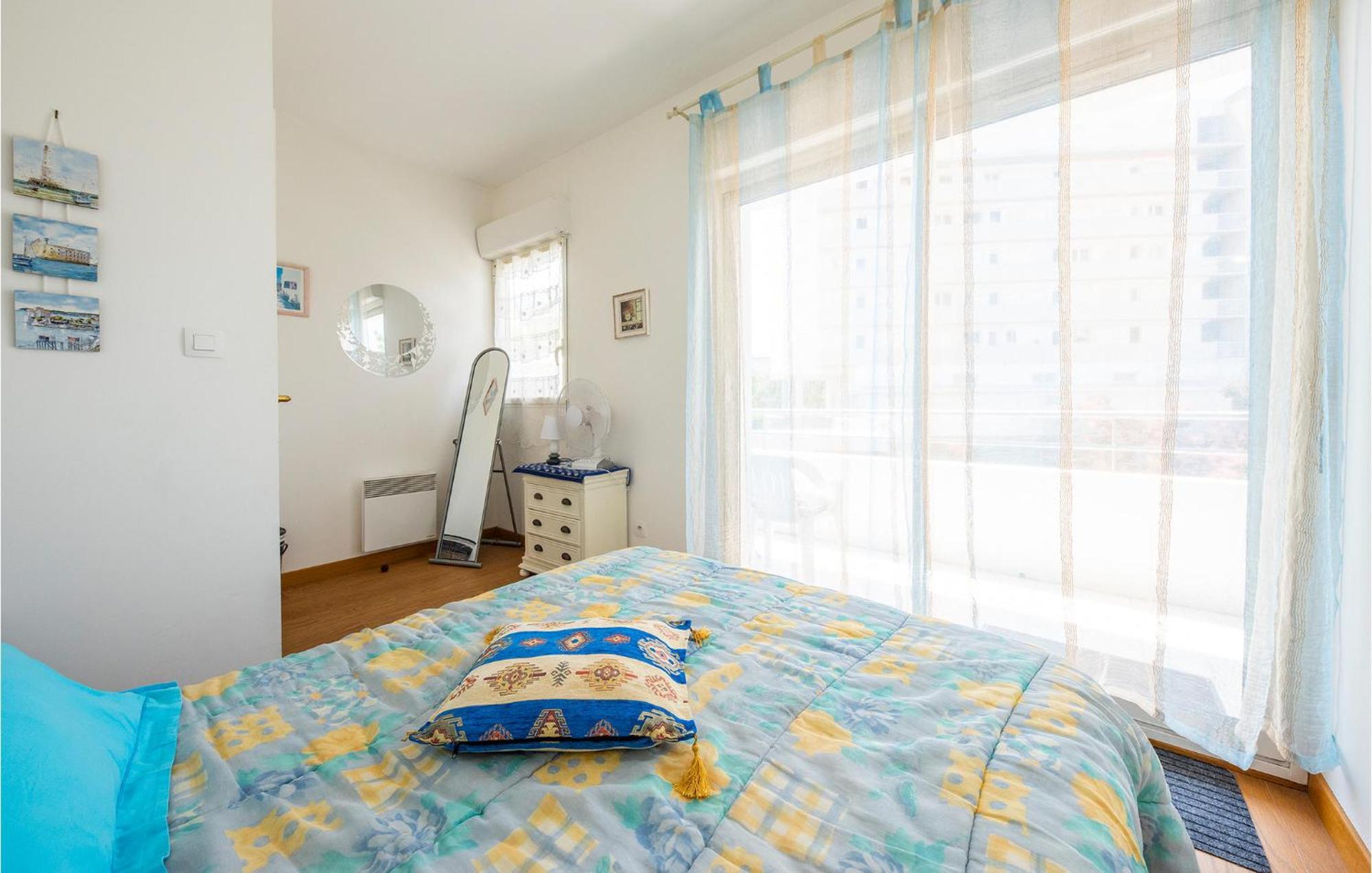 Gorgeous In With Kitchen Apartment *